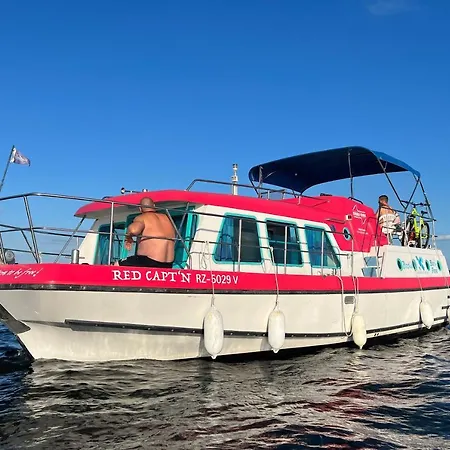 Vintage Houseboats At Malchin Harbor By Kuhnle-Tours Botel Malchin
