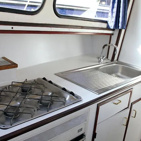 Houseboats At Malchin Marina By Kuhnle-Tours Malchin